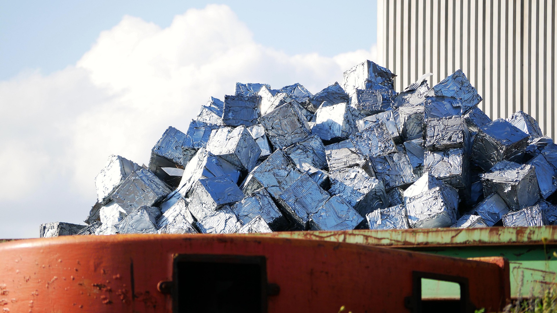 Recyclage de l&rsquo;aluminium : jusqu&rsquo;à 90 % de matériaux réutilisés